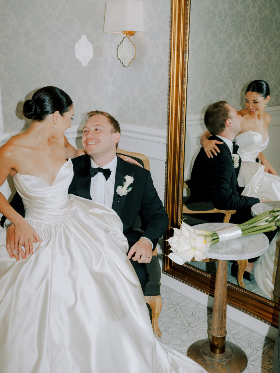 romantic wedding day portraits, bride and groom
