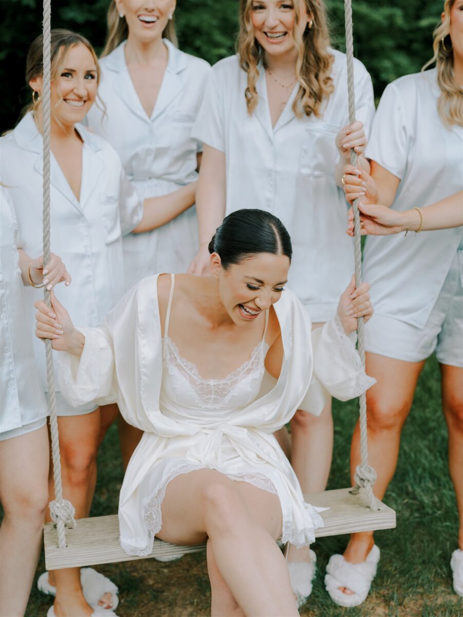 Bride, Bridesmaids, Wedding Morning