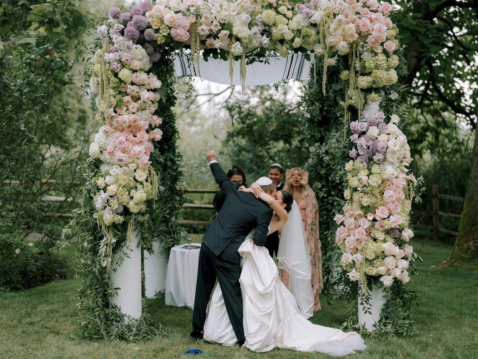 Luxury Jewish Wedding Ceremony, Chuppah, Breaking of the Glass, Married Couple