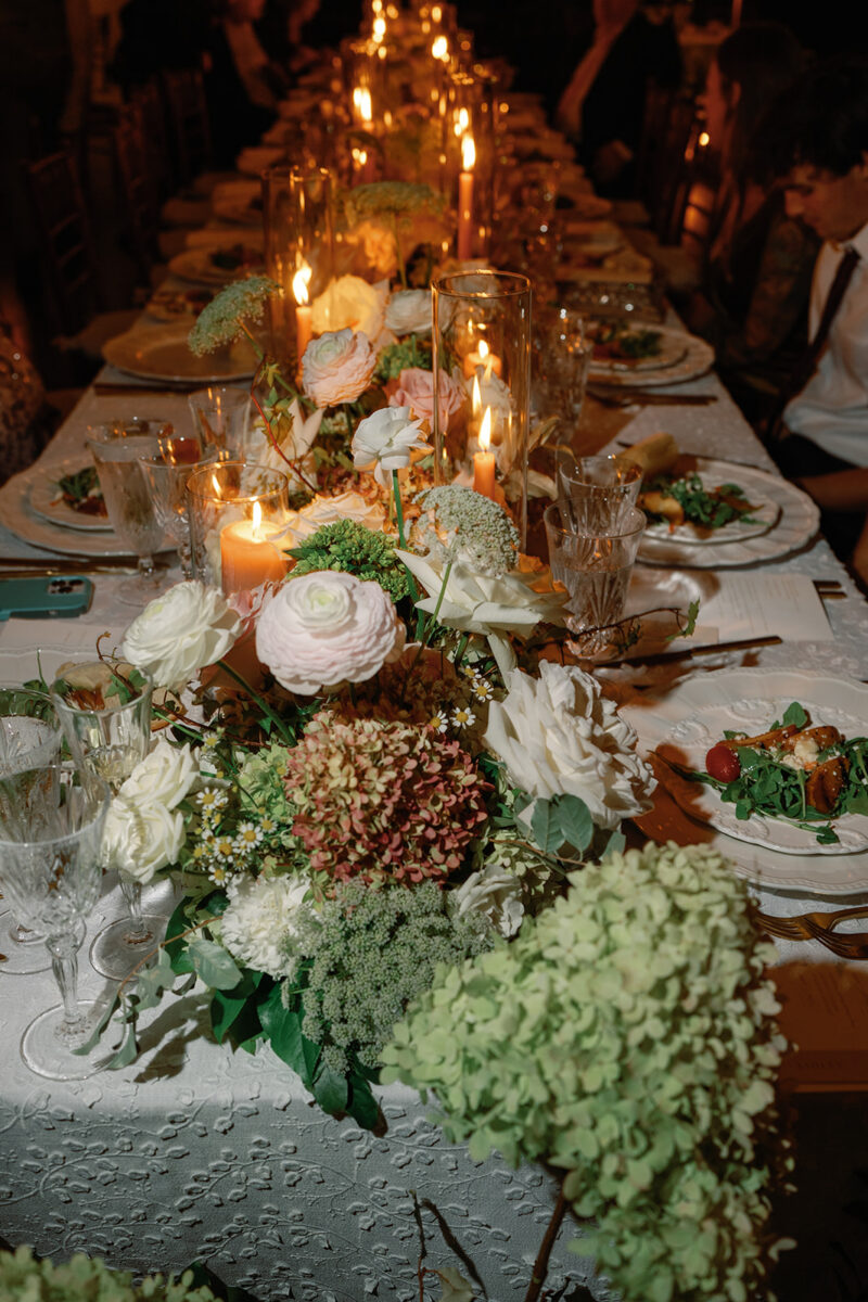 Crossed Keys Designs, Reception Floral & Event Design. Floral Runner on Reception Tables