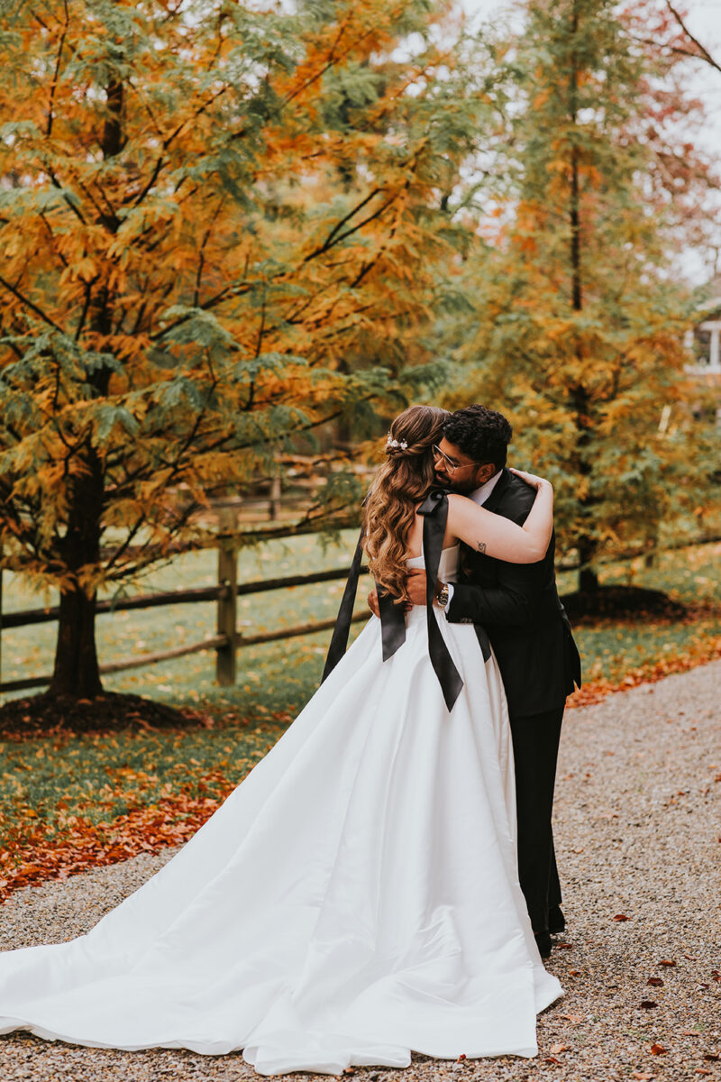 Bride and groom fall portraits at bespoke nj wedding venue