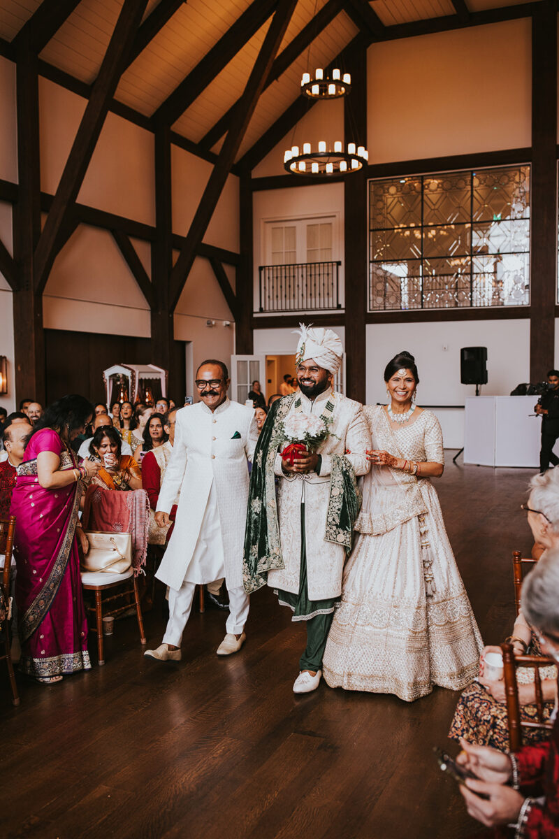 Hindu ceremony at Crossed Keys Estate