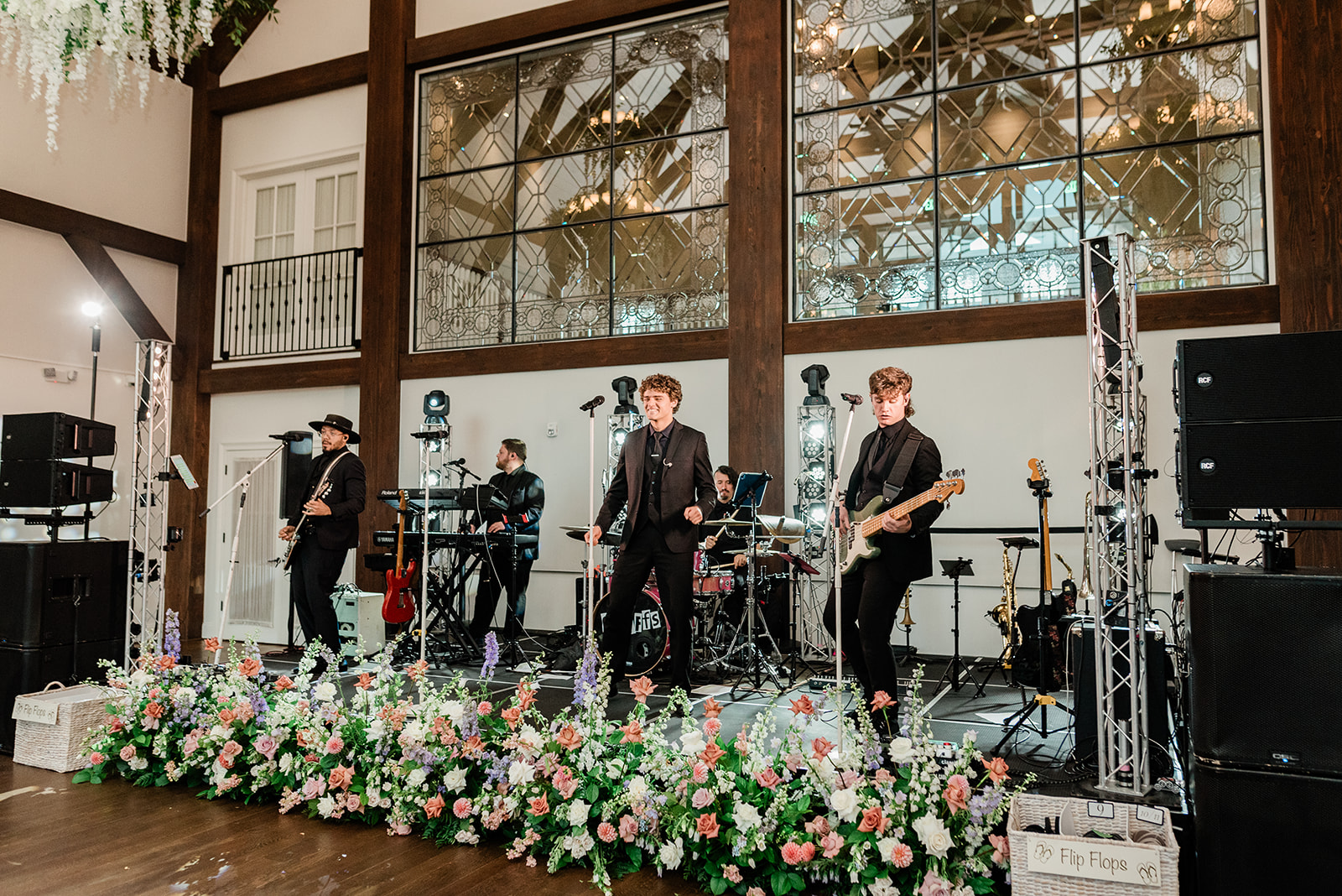 Wedding Band, The Cliffs