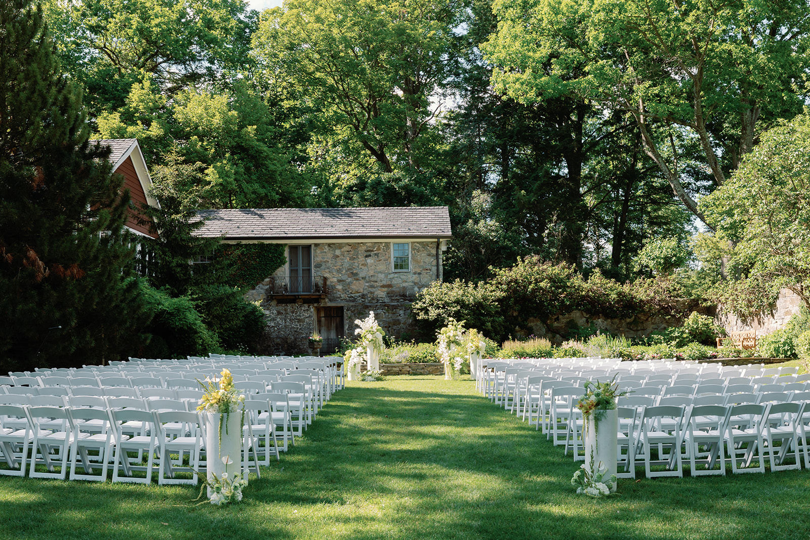 Modern, chic garden wedding. Black-tie wedding ceremony